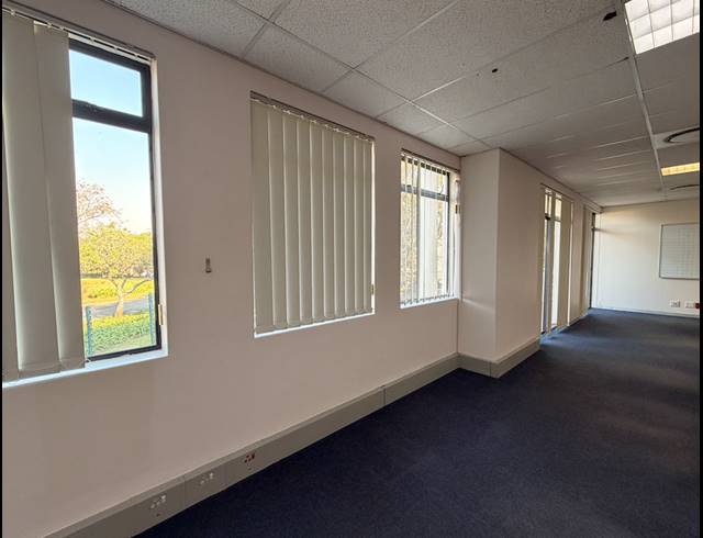 230M² OFFICE TO LET IN SOMERSET PARK